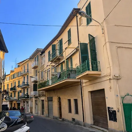 Casa Felice Al Mare - Spacious Three-room 公寓 圣雷默